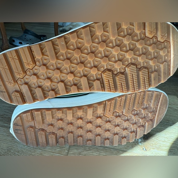 Vans Sk8-Hi MTE 2.0 DX Rainbow Sneakers Shoes - Picture 6 of 10